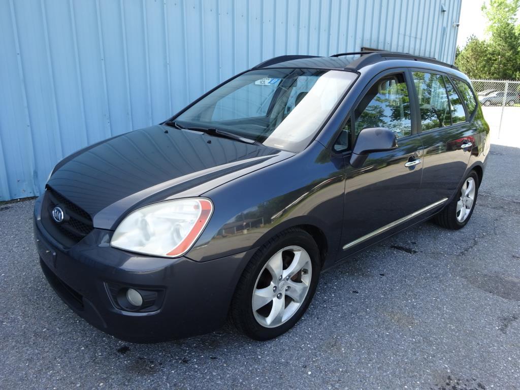 2008 Kia Rondo