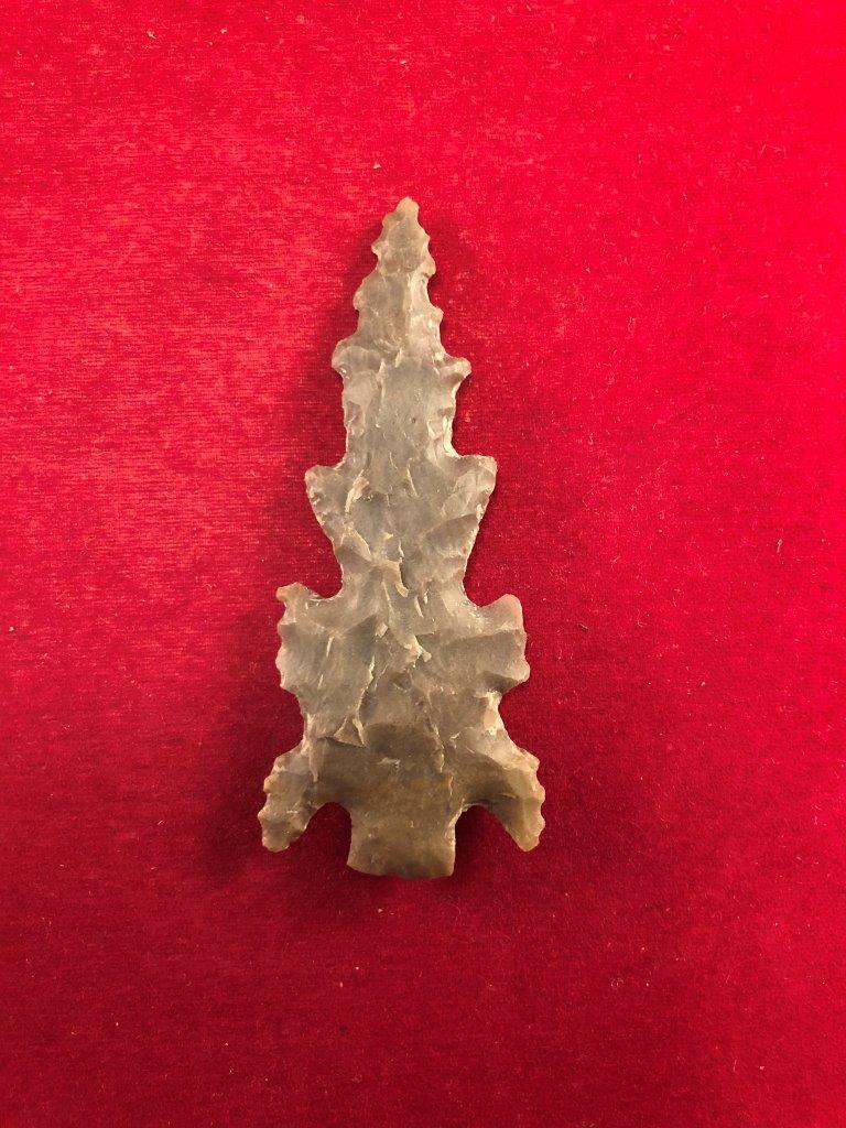 ECCENTRIC     INDIAN ARTIFACT ARROWHEAD