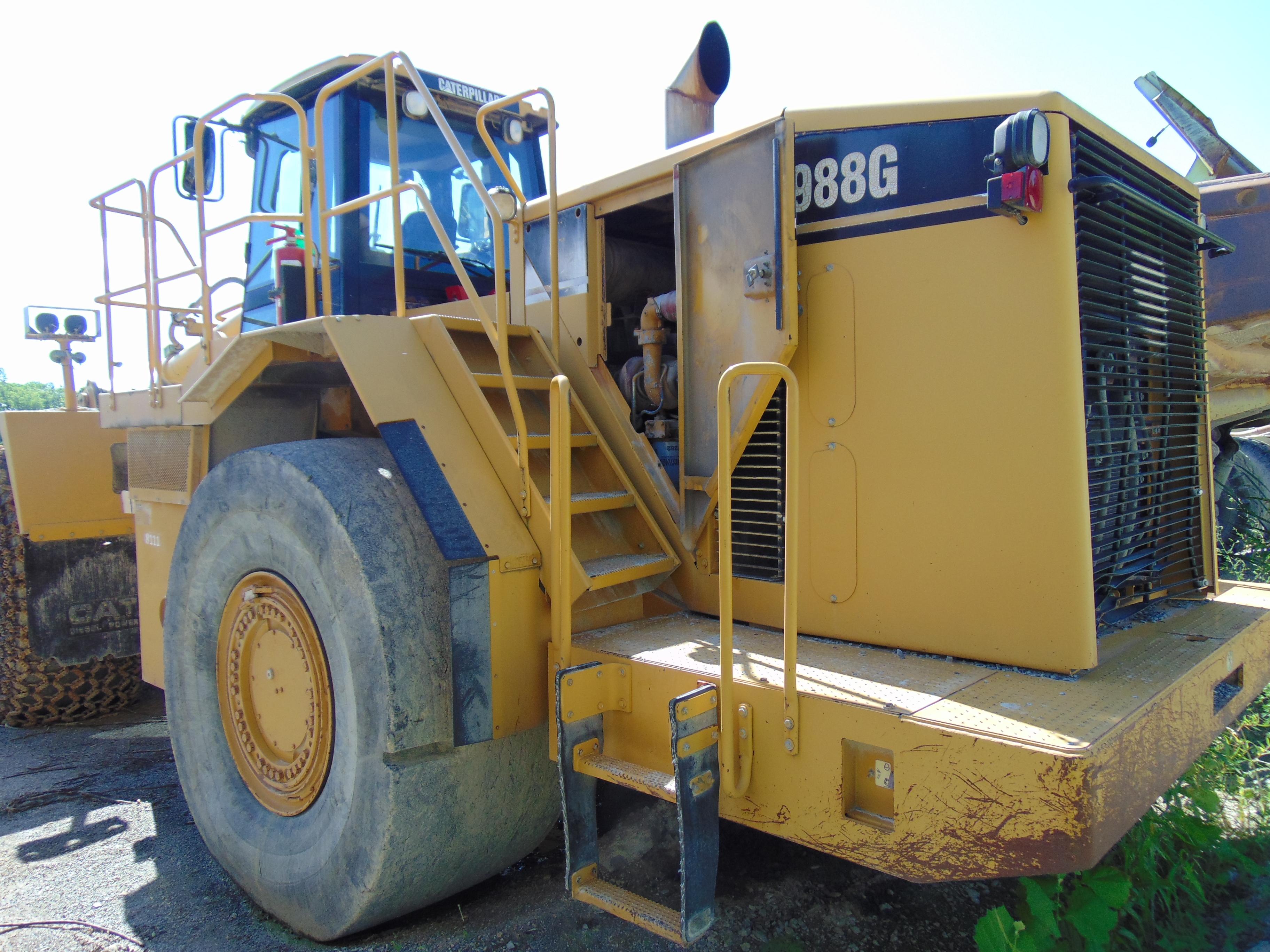 (2003) Cat mod. 988G, Dozer, Engine w/ Wheel