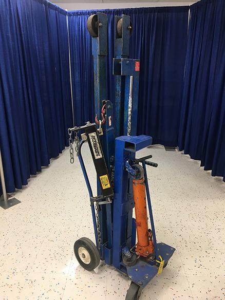 Blue Bird D3172 1500lb Engine Hoist, Sells with Speedway Series Engine Sling and Cart