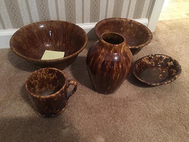 5pc as Shown (Bowls have Chips)