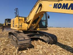 2013 Komatsu PC 210LC-10 Track Hoe