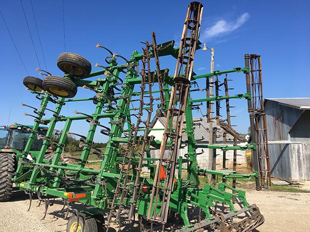 2007 JD 2210-LL 34ft S-Tine Field Cultivator