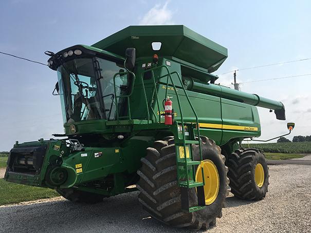 2010 JD 9870 STS 4wd Combine