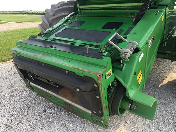 2010 JD 9870 STS 4wd Combine