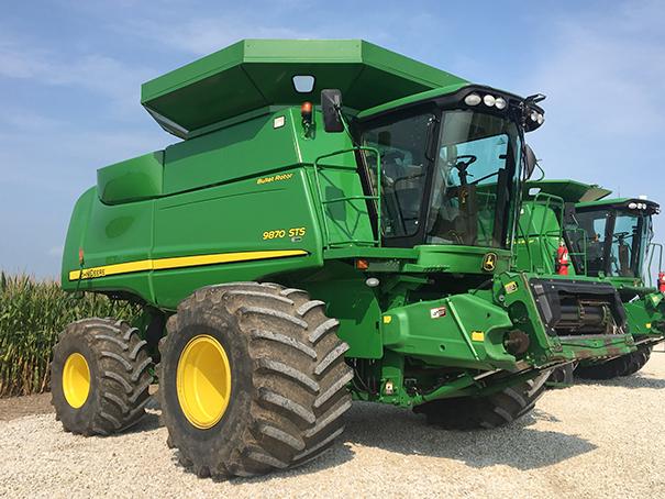 2010 JD 9870 STS 4wd Combine