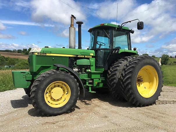 1991 JD 4955, 4wd cab tractor