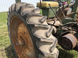 JD B tractor, non running