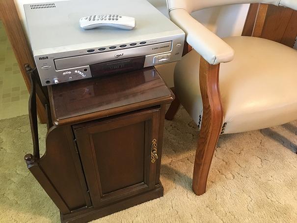 Side table, RCA (5) disc CD player and arm chairs