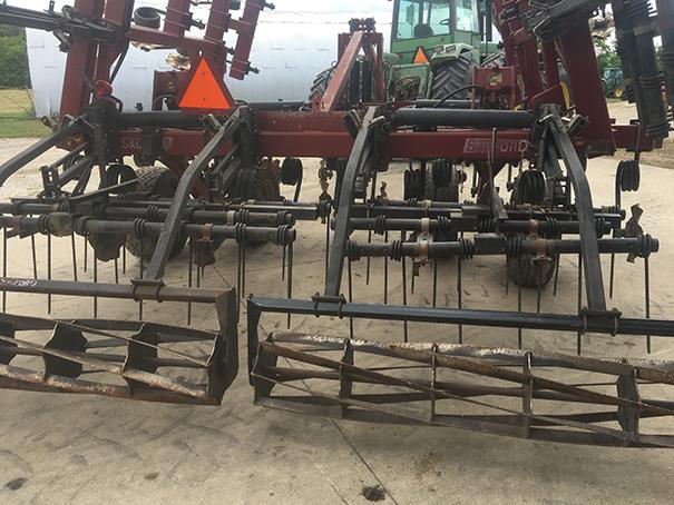 Salford RTS 29 1/2 ft Model 570 Vertical Till, 3 bar harrow, rolling baskets, S# 05489