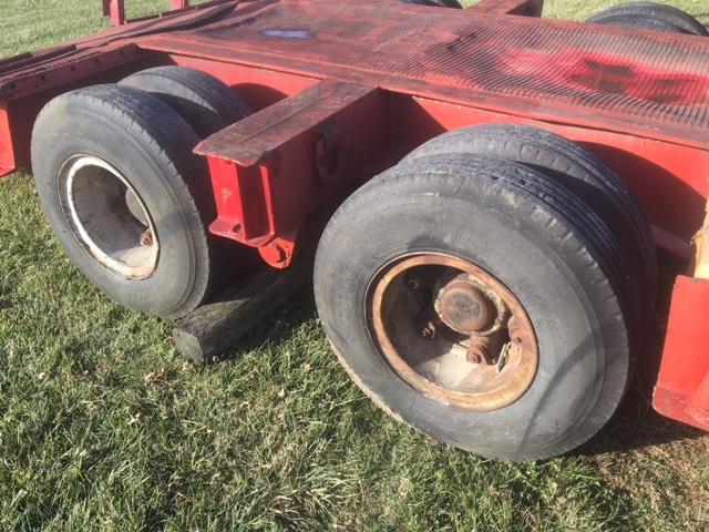 1958 Rogers 22 ft deck, 5 ft dove, low boy trailer, stand up ramps, out riggers