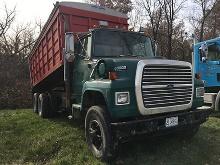 1989 Ford L8000 Truck, Diesel, 9 spd. Knapheide 18 ft. Grain Bed & Hoist