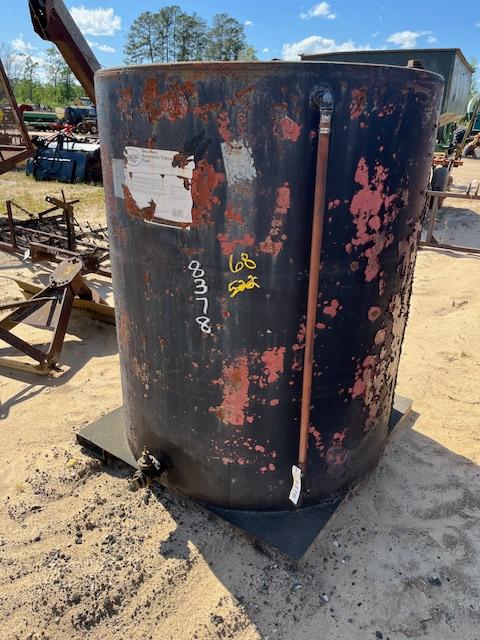 (1) 500 Gallon Fuel Tank On Skids