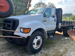 2003 Ford F750 Flatbed Truck