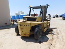 (1220100) CATERPILLAR TOWMOTOR MODEL V200 FORKLILFT SN: 20V108 P/B DIESEL E