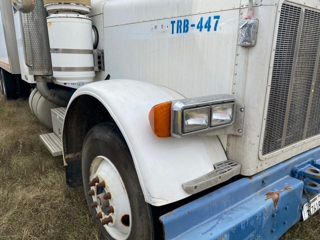 (TRB-447) 1997 PETERBILT 379 T/A 26' BOX TRUCK, VIN # 1XP5DR9X7VD438270, P/B DET