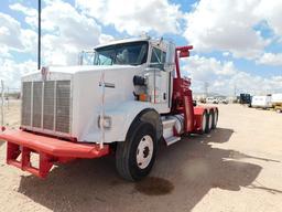 (X) 2009 KENWORTH T800 DAY CAB TRI-AXLE ROAD WINCH TRUCK, VIN: 1XKDPBTX59J256244