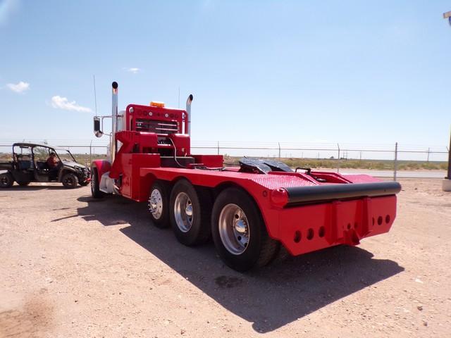 (X) 2006 PETERBILT 365 DAY CAB TRI-AXLE ROAD WINCH TRUCK, VIN: 1XPADBOX86D639230