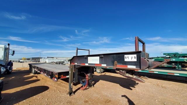 (X) 32' TRI-AXLE OILFIELD LOWBOY TRAILER, S#VT3836-7 96" W, STEEL DECK, ROLLING