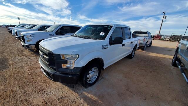 (X) 2017 FORD F150 XL CREW CAB 2X4 PICKUP, VIN: 1FTEW1CF2HKD70067, P/B: 5.0 V8,