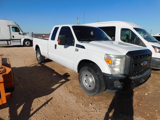 (0234) 2011 FORD F250 EXT CAB 2X4 PICKUP, VIN- 1FT7X2A69BEC17206, SHOWS 236,204