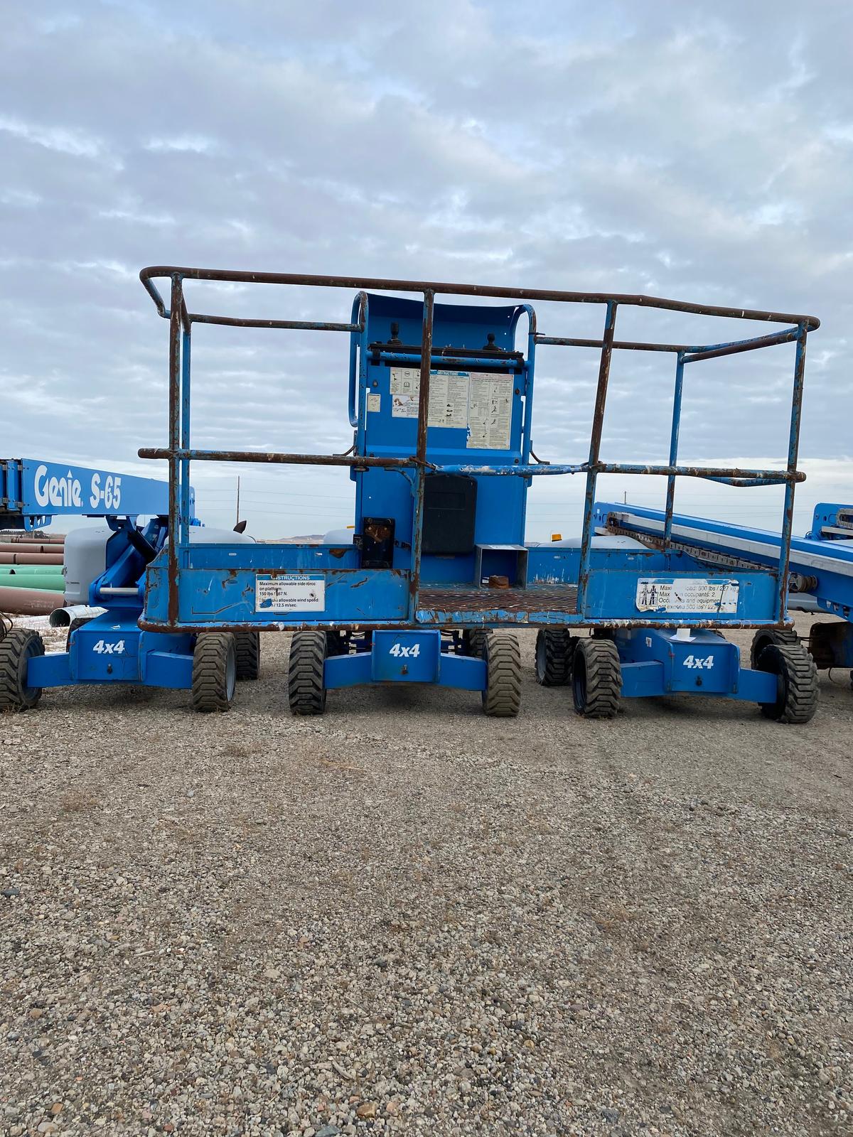 (8836) GENIE 4X4 S-65 EXTENDABLE BOOM MANLIFT P/B: PERKINS 4040 DIESEL, SHOWS 6,