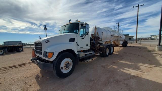 (X) 2007 MACK C0713 T/A KILL TRUCK TRACTOR, VIN: 1M2AG11Y07M066766, P/B: 427 DIE