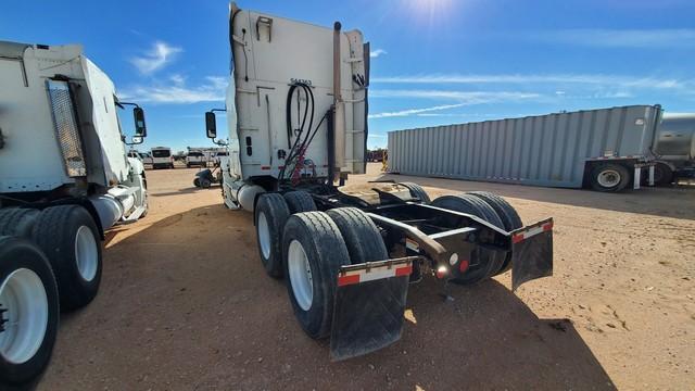 (X) 2007 FREIGHTLINER COLUMBIA TANDEM AXLE SLEEPER HAUL TRUCK, VIN: 1FUJA6CK07LX