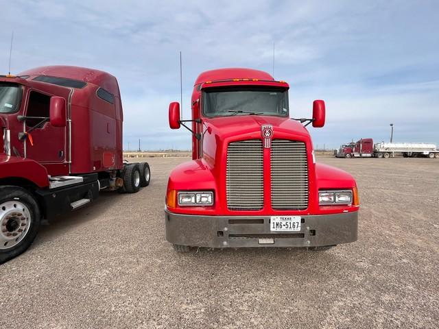 (X) 2006 KENWORTH T600B T/A SLEEPER HAUL TRUCK, VIN: 1XKADB9X56R108935, P/B: CAT