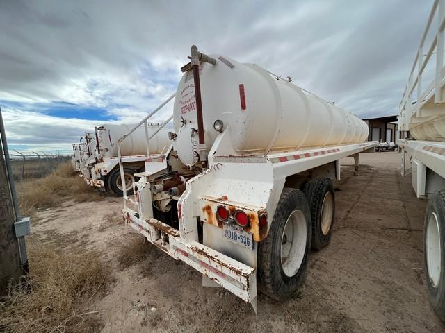 (X) 2011 DRAGON 130 BBL T/A VACUUM TRAILER, VIN: 1UNST4229BL081862, W/ KP, SIDE