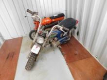 (X) HONDA TRAIL 70 DIRT BIKE MOTORCYCLE, SHOWS 1,775 MILES (NOTE: BILL OF SALE O