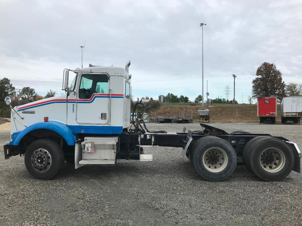 2002 Kenworth T800 Truck, VIN # 1XKDDU9XX2J891929