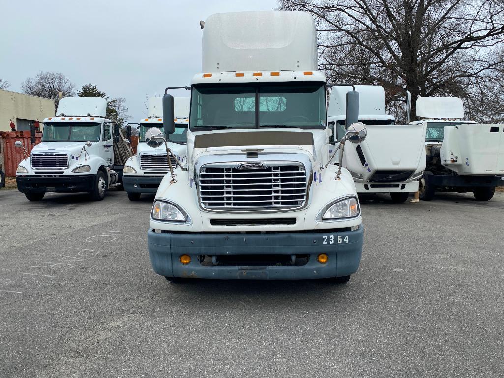 2004 Freightliner Columbia 120 Truck, VIN # 1fuba5cg94lm09140