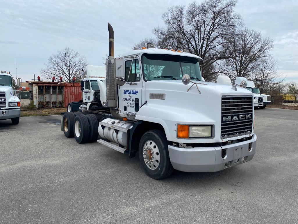 1998 Mack CH613 Truck, VIN # 1m1aa13y2ww081081