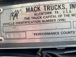 1998 Mack CH613 Truck, VIN # 1m1aa13y2ww081081