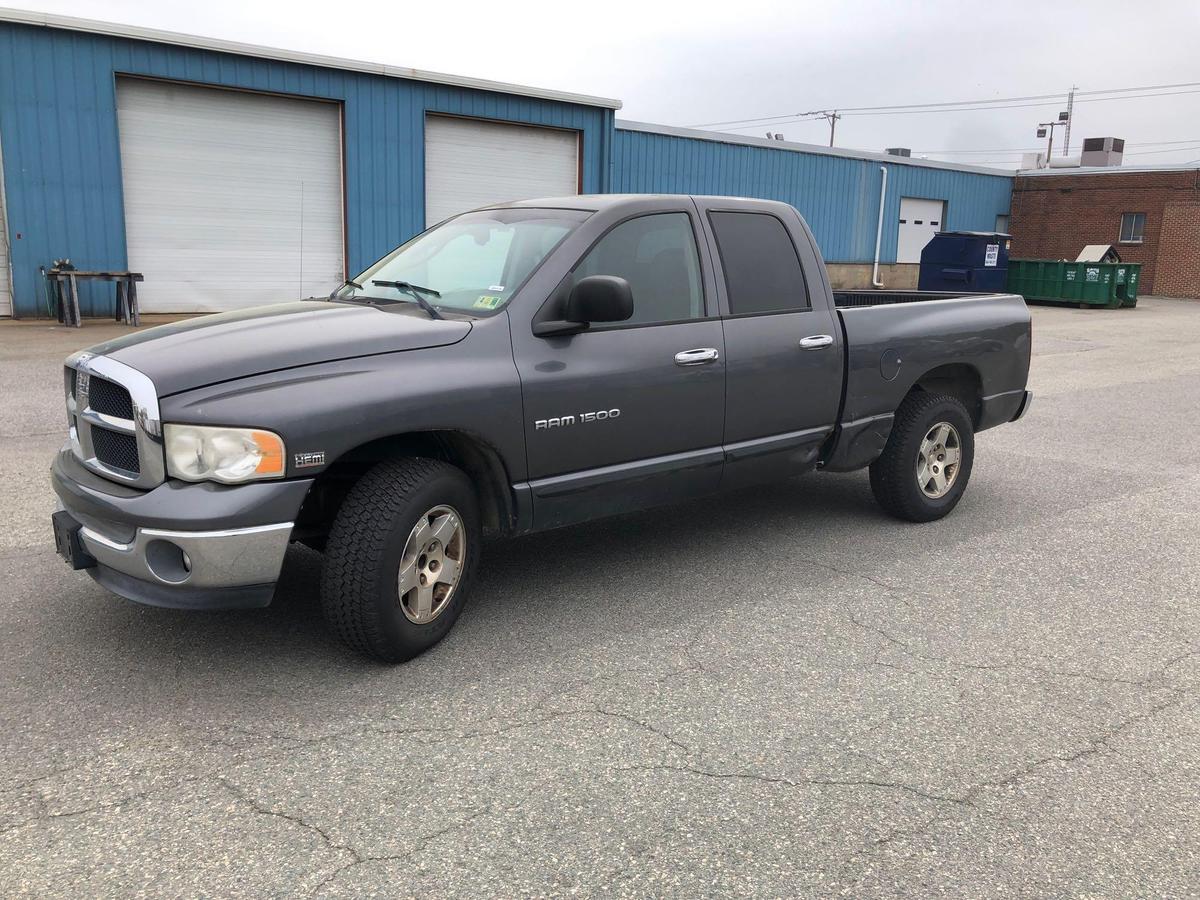 2004 Dodge Ram 1500 Crew Cab pickup 2wd