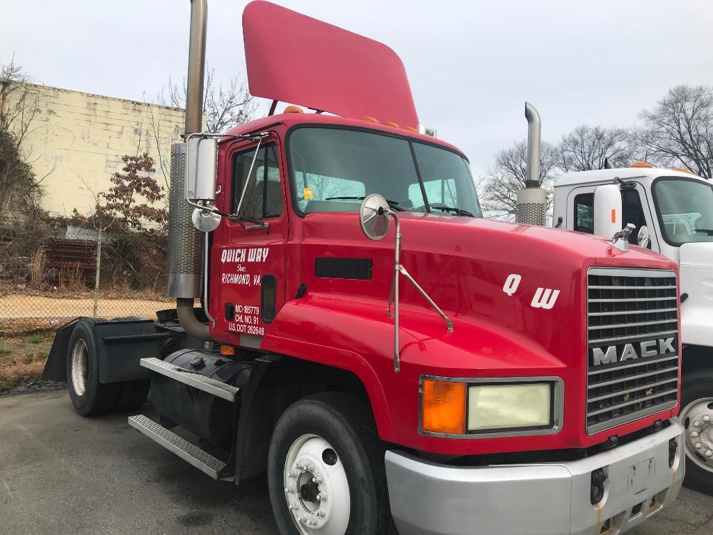 2002 Mack CH612 Truck, VIN # 1m1aa08xx2w025927