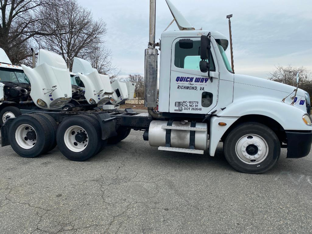 2004 Freightliner Columbia 120 Truck, VIN # 1fuja6cg94ln09305