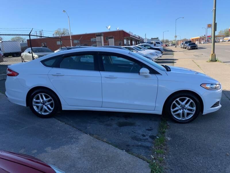 2014 Ford Fusion Passenger Car, VIN # xxxxxxxxxx2318