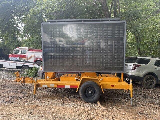 1997 Precision SMC1000 Signboard Trailer LED Message Center, VIN # 1P911171XVG301207