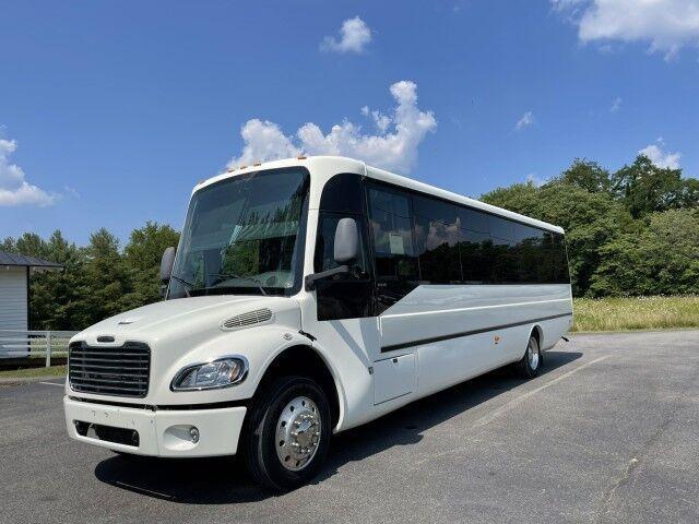 2011 Freightliner M1235 34 Passenger Coach Bus