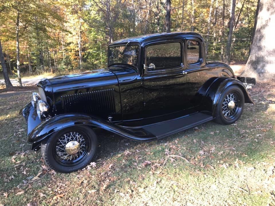 1932 Ford 5-Window Coupe