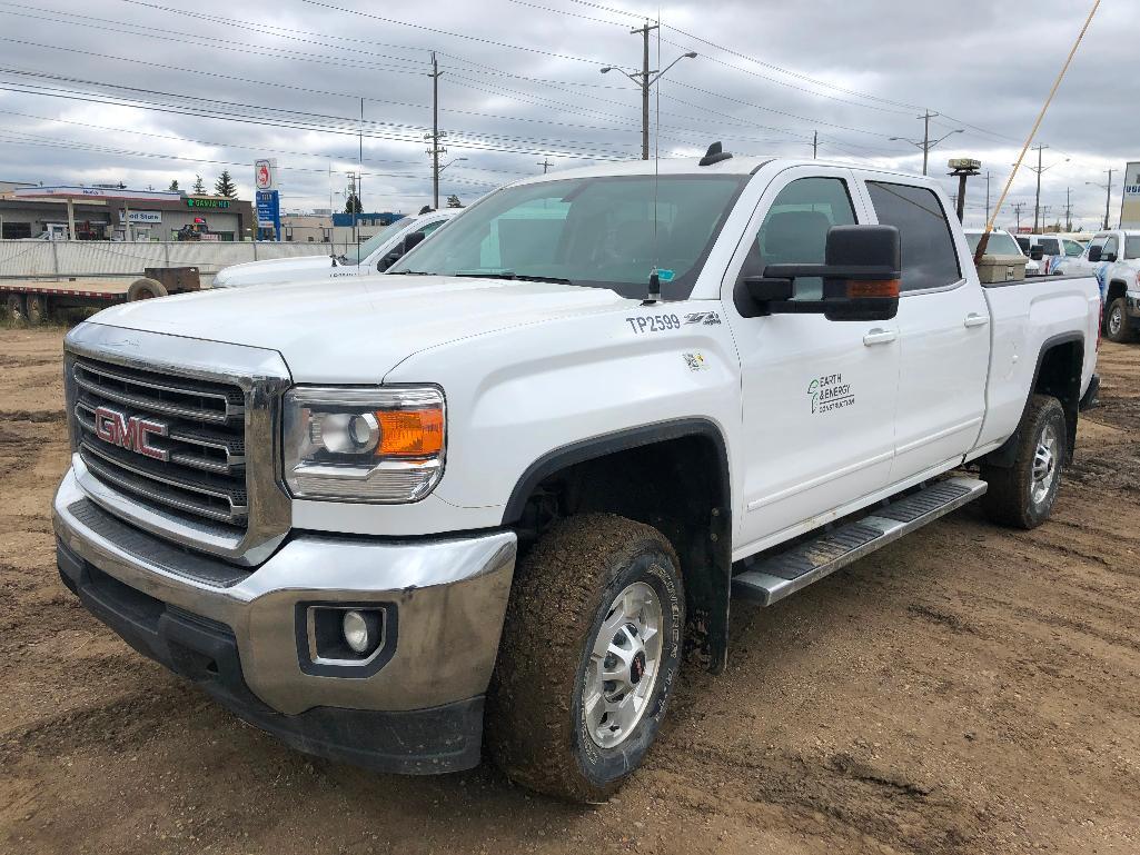 2015 GMC Sierra SLE 2500HD Crew Cab Pickup Truck