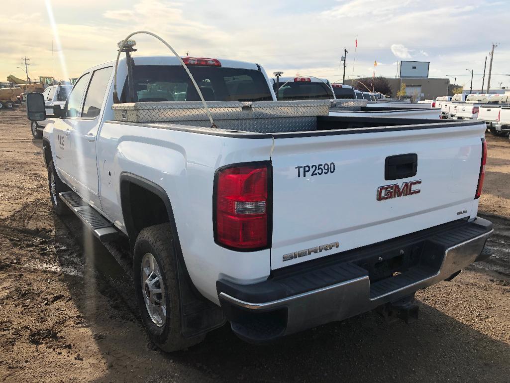 2015 GMC Sierra SLE 2500HD Crew Cab Pickup Truck