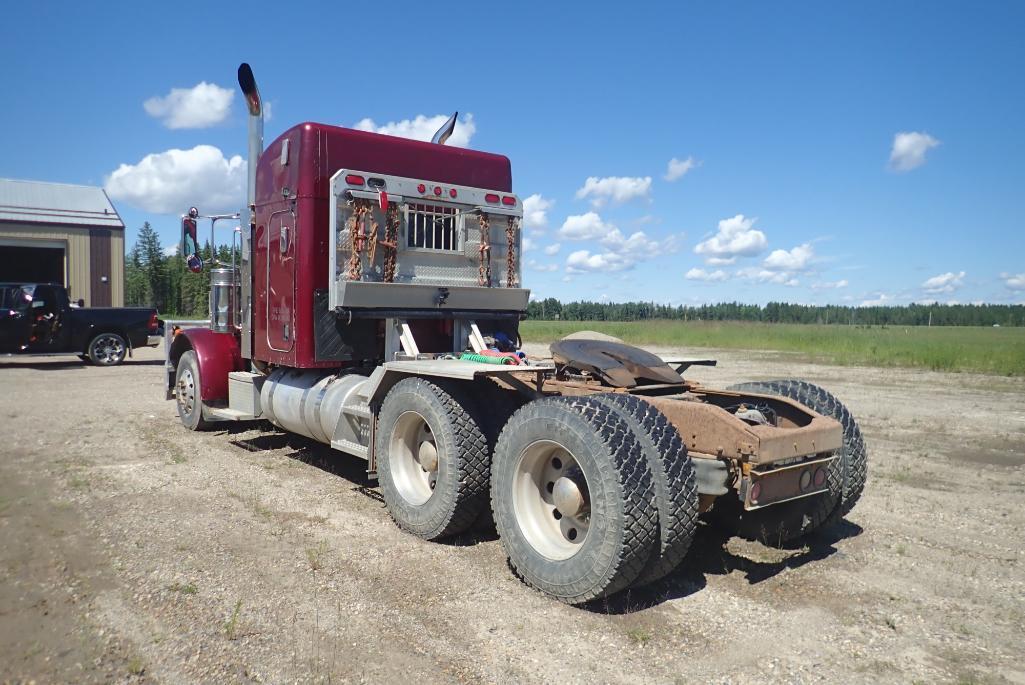 2006 Peterbilt 379 Tandem Axle Truck Tractor. VIN 1XP5DB9X56D877251.