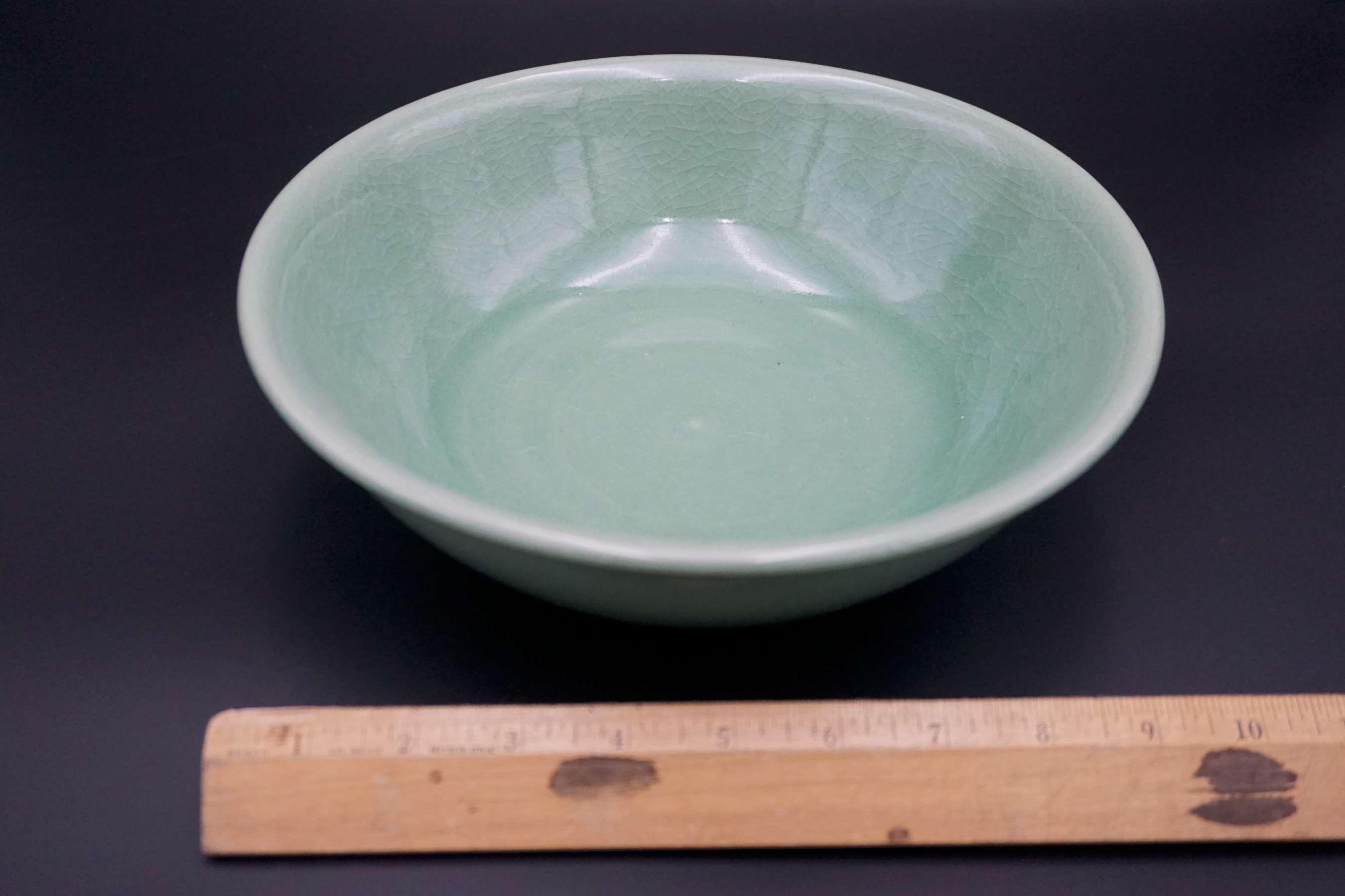 10 inch celadon bowl