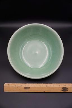 10 inch celadon bowl