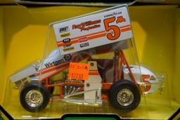 Racing Champions Inc. World of Outlaws 1:24 Die Cast Sprint Car