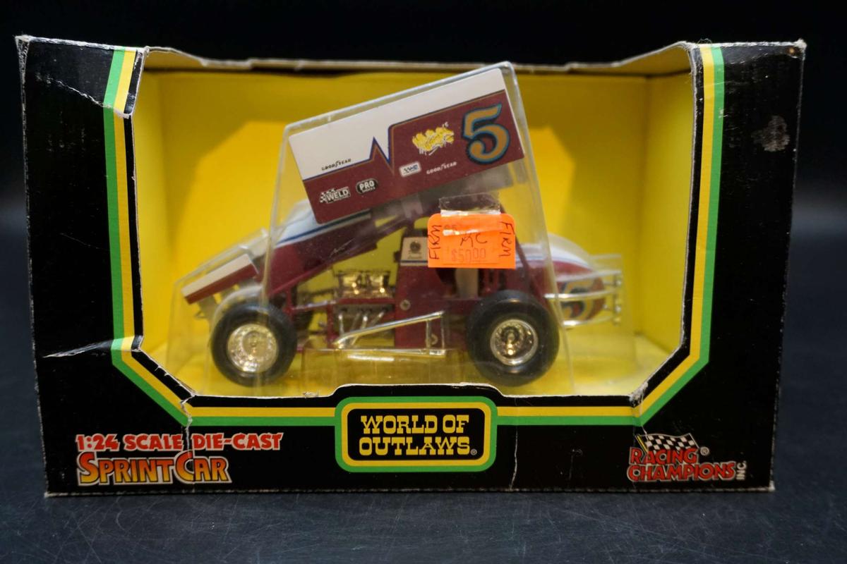 Racing Champions Inc. World of Outlaws 1:24 Die Cast Sprint Car