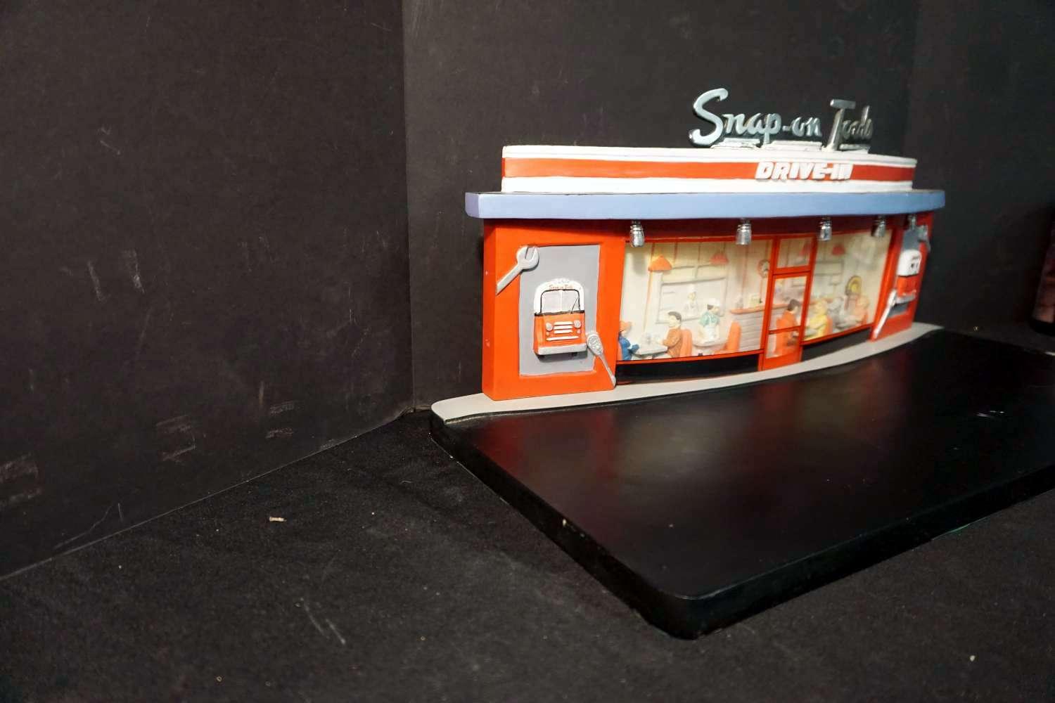 Snap-On Drive In Display Set